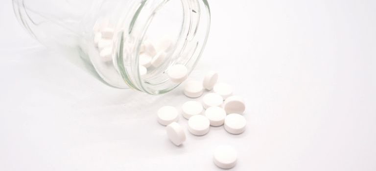 田町の表と裏を暴く未来型ライフと医療格差の現実とは